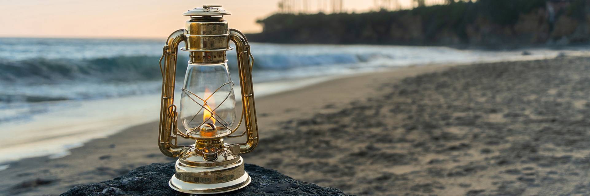 Vermont Lanterns Brass Hurricane Oil Lamp Beach