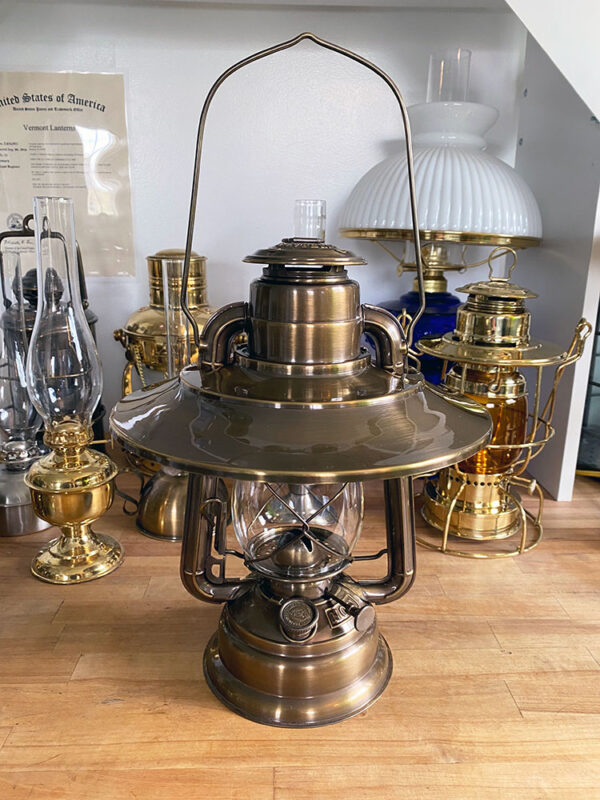 9832A-S_Antique_Shade_Refector_Hurricane_Lantern