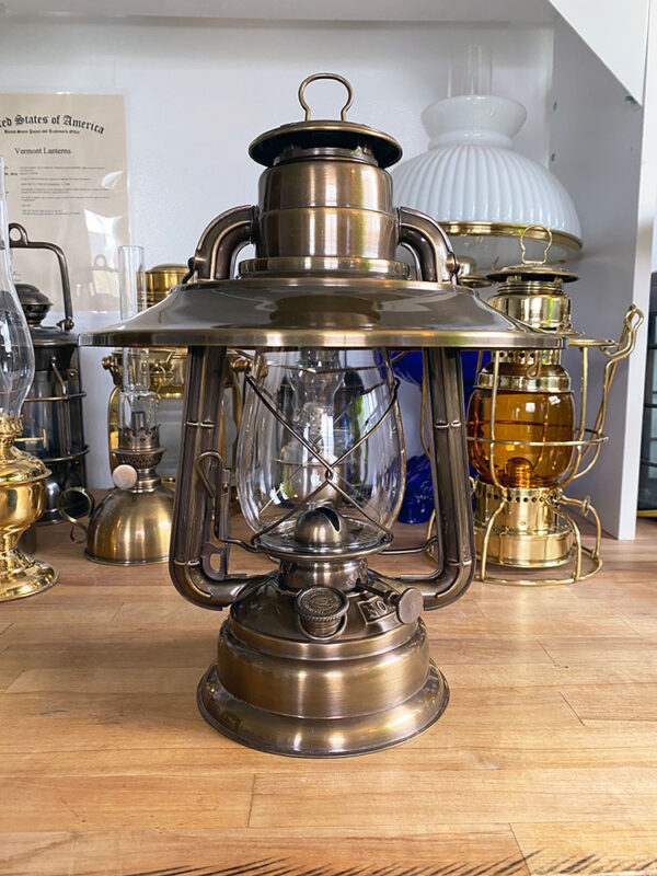 9832A-S_Antique_Shade_Refector_Hurricane_Lantern