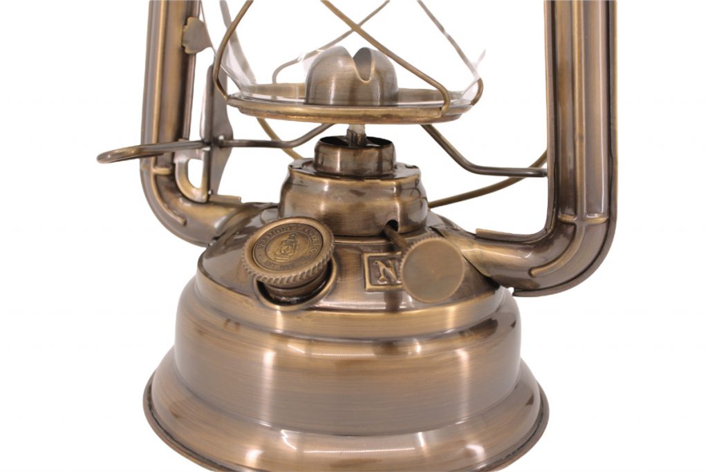 Hurricane Oil Lantern Antique Brass 12.5" Vermont Lanterns