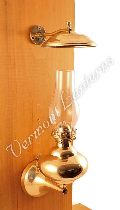 Wall Lamp - Brass "Sterling" 9"