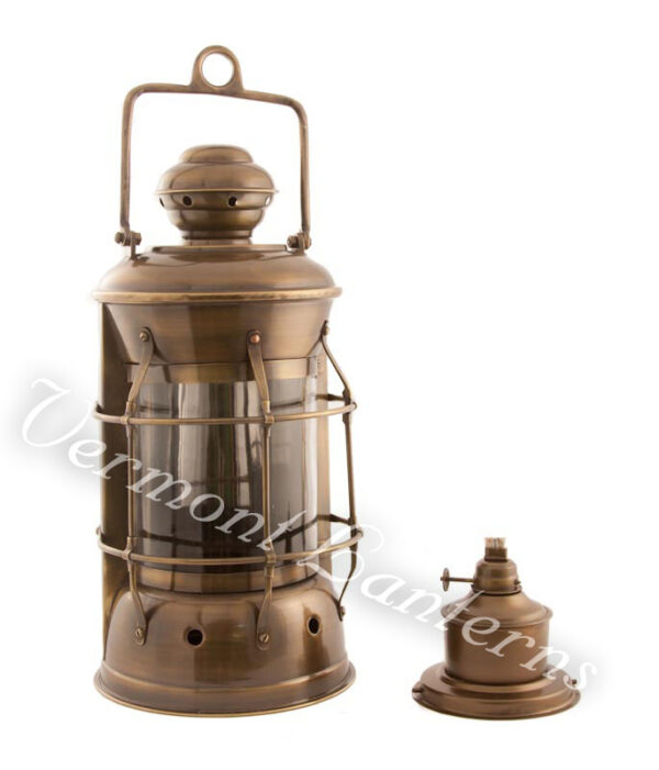 Nautical Lamps - Antique Brass Masthead Lantern - 13.5"
